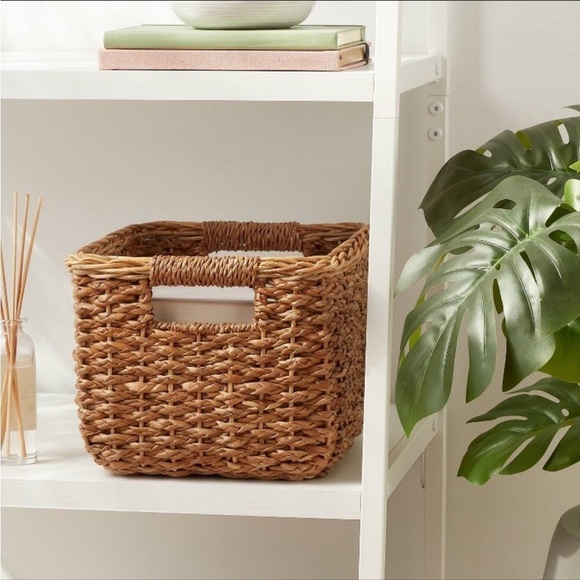 Braided Seagrass Crate from Brightroom™. Woven 11inch NWT - Picture 2 of 3